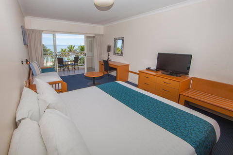 Tangalooma Island Resort - ACT Tourism 19