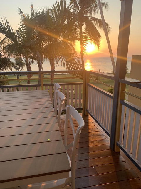 Beach Front Villa At Tangalooma - ACT Tourism 1