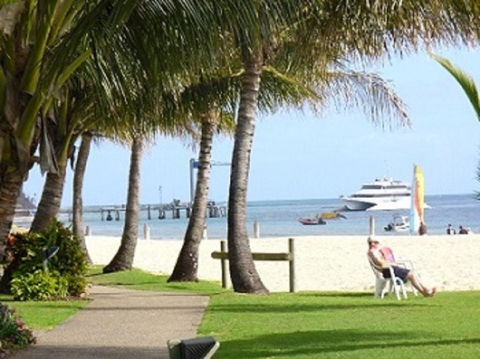 Beachfront Holiday Apartment To Rent For Short And Long Stays - ACT Tourism 27