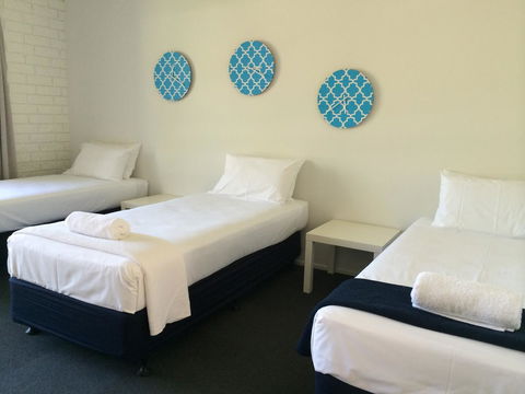 Arcadia Village Motel - ACT Tourism 38
