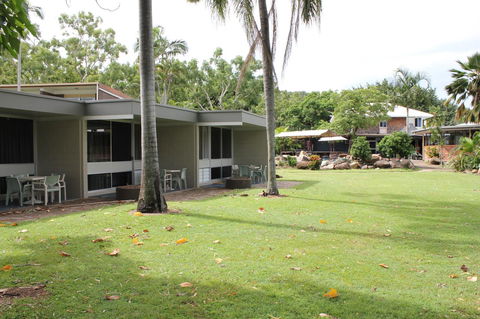 Arcadia Village Motel - ACT Tourism 7
