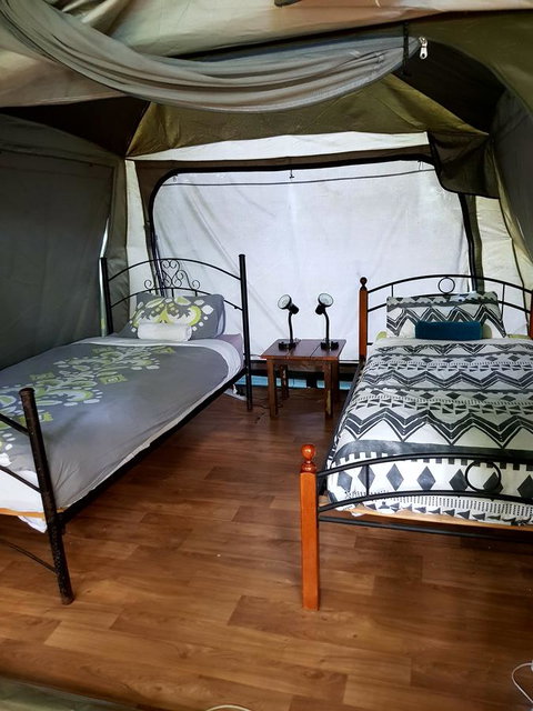Arcadia Beach Guest House And Car Hire - ACT Tourism 42