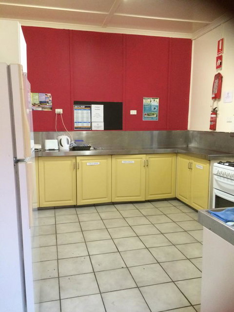 Arcadia Beach Guest House And Car Hire - ACT Tourism 5