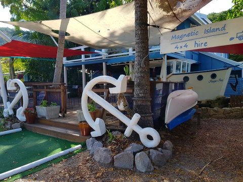 Arcadia Beach Guest House And Car Hire - ACT Tourism 0