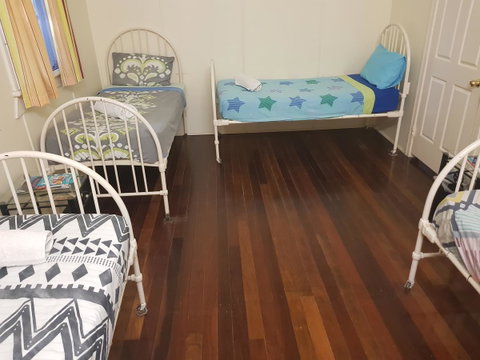 Arcadia Beach Guest House And Car Hire - ACT Tourism 18