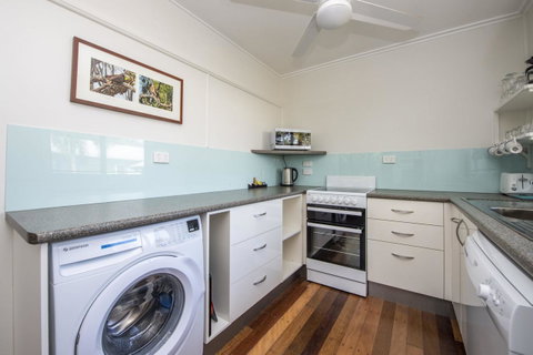 Kooyong Apartment 5 - ACT Tourism 3