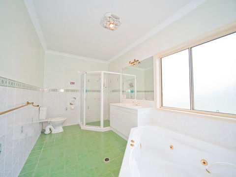 Waterfront At White Patch - ACT Tourism 29