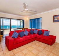 Fantastic Views from this top floor unit - ACT Tourism