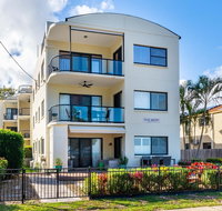Waterfront views from private rooftop balcony - Bayview South Esp Bongaree - ACT Tourism