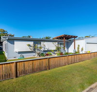 Fabulous Family Destination in Paradise Parade Bongaree - ACT Tourism