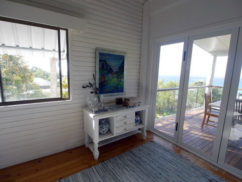 Annie's White House - ACT Tourism 27