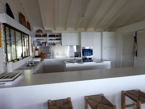 Annie's White House - ACT Tourism 13