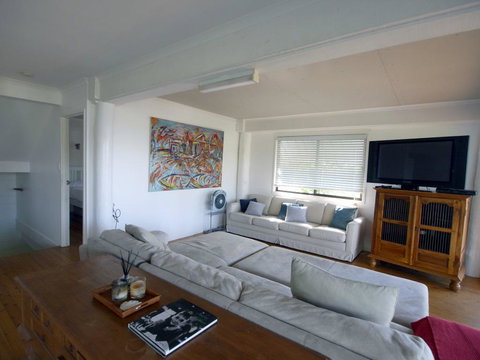 Annie's White House - ACT Tourism 19