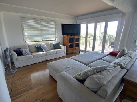 Annie's White House - ACT Tourism 18