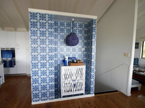 Annie's White House - ACT Tourism 1