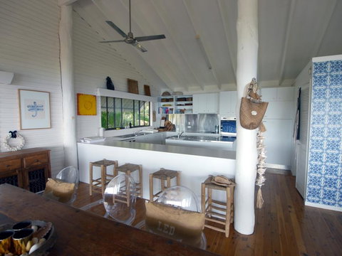 Annie's White House - ACT Tourism 14