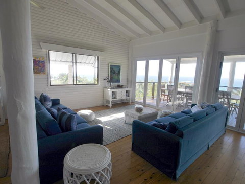 Annie's White House - ACT Tourism 6