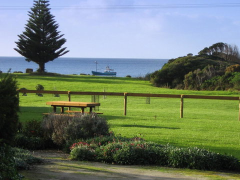 King Island Accommodation Cottages - ACT Tourism 3