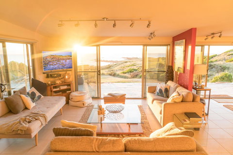 Porky Beach Retreat - King Island Escapes - ACT Tourism 18
