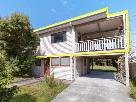 'Beach Break 1', 1/10 Lionel Street - Upstairs Unit With Aircon - ACT Tourism 0