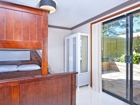 'Beach Break 2', 2/10 Lionel St - Downstairs Unit With Aircon - ACT Tourism 1