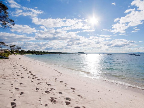 'Beachside' Shoal Bay, Unit 4 - ACT Tourism 1