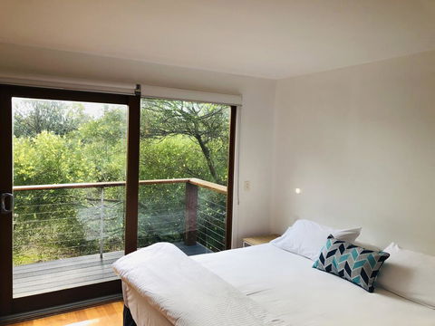 'Carinya' Coastal Cottage - ACT Tourism 0