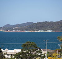 'GrandView' 10 Grandview Close - huge house with water views aircon WIFI Netflix Foxtel  Billiard Table - ACT Tourism