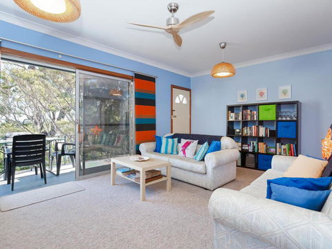 'Rutland', 1/13 Cromarty Road - Pet Friendly, Boat Parking, Water Views, Air Con - ACT Tourism 0