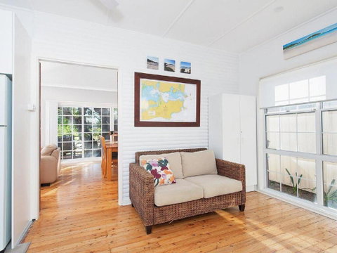 'The Croft' 11 Boulder Bay Rd - Cosy Beach House With Aircon & Only 270m To The Beach - ACT Tourism 3