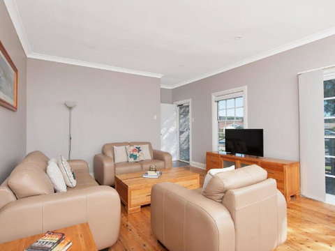 'The Croft' 11 Boulder Bay Rd - Cosy Beach House With Aircon & Only 270m To The Beach - ACT Tourism 2