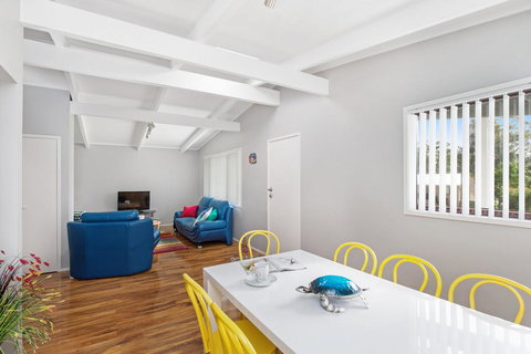 'White Sands', Mollymook - ACT Tourism 2