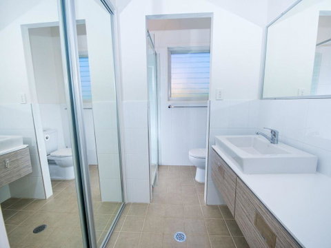 1 'Florida', 5 Lillian Street - 2 Min Walk To Beach, Shops & Restaurants - ACT Tourism 1