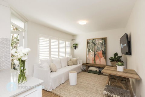 1 Bdrm Manly Beachside Apt With Parking - ACT Tourism 0