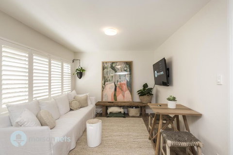 1 Bdrm Manly Beachside Apt With Parking - ACT Tourism 3