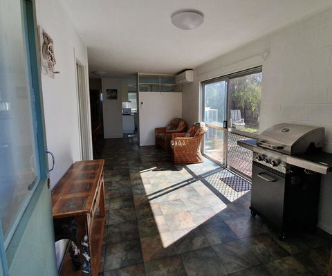 1 Spectrum Street, Rainbow Beach- Close To Shops And Main Beach - ACT Tourism 1