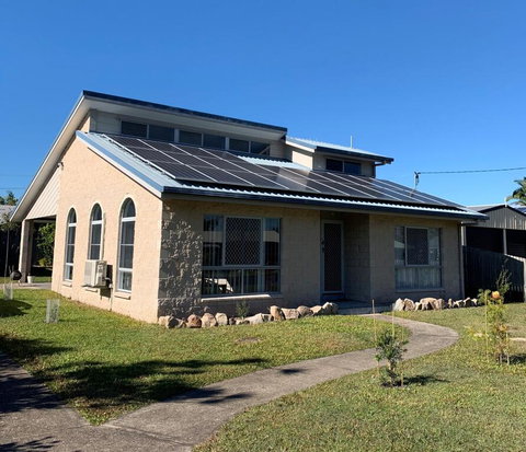 11 Anchovy Street - Tin Can Bay Summer Haven Coastal Retreat - ACT Tourism 2