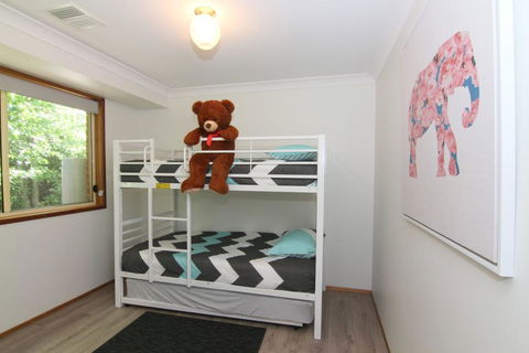 12 Mount Porepunkah Road - ACT Tourism 3