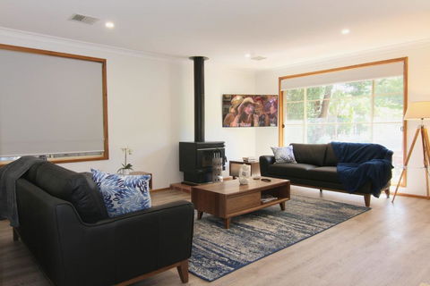 12 Mount Porepunkah Road - ACT Tourism 2