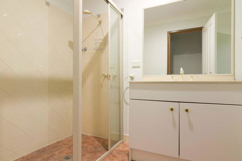 12 Mount Porepunkah Road - ACT Tourism 1