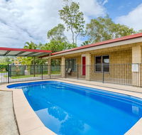14 Double Island Drive - Rainbow Beach Large Holiday House with PoolPets Welcome Free Wi-Fi
