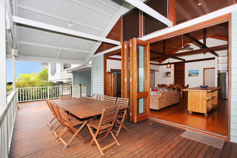 18 Northbeach Place, Mudjimba Beach - Pet Friendly, Linen Included, WIFI - ACT Tourism 3
