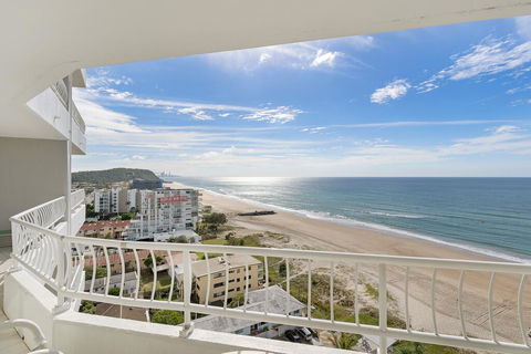 19th Avenue On The Beach - ACT Tourism 2