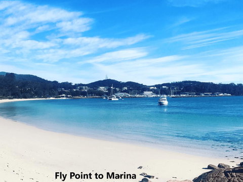 2 'Carindale', 19-23 Dowling Street - Pool, Tennis Court, Close To Town - ACT Tourism 0