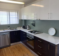 2 Bed Bar Beach Apartment - stroll to beach  cafes supermarket apartment 6 - ACT Tourism