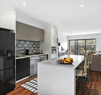 2 Bedroom Townhouse - Family  Corporate Bookings Only - ACT Tourism