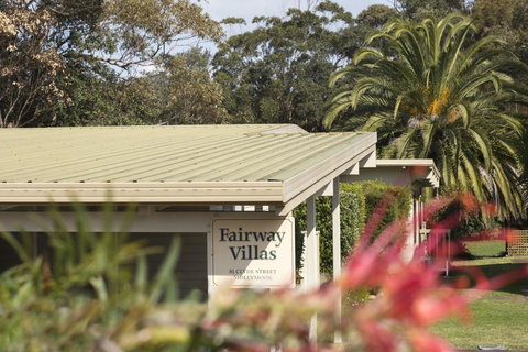 2/81 Clyde St - Villa De Golf At Mollymook - ACT Tourism 3