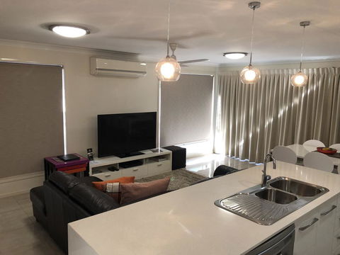 21 On Hursley Motel Apartments - ACT Tourism 2