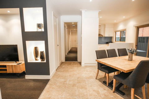 22 Riverside - ACT Tourism 2