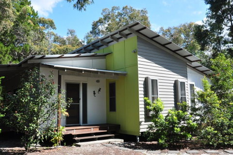 24 Esprit Drive - Beach Home With Open Plan Living And Walking Distance To Beach - ACT Tourism 0